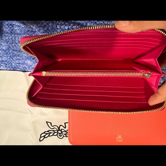 MCM WALLET - Picture 6 of 8